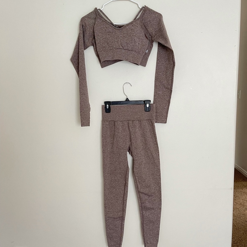 Three Pieces Set - image 3